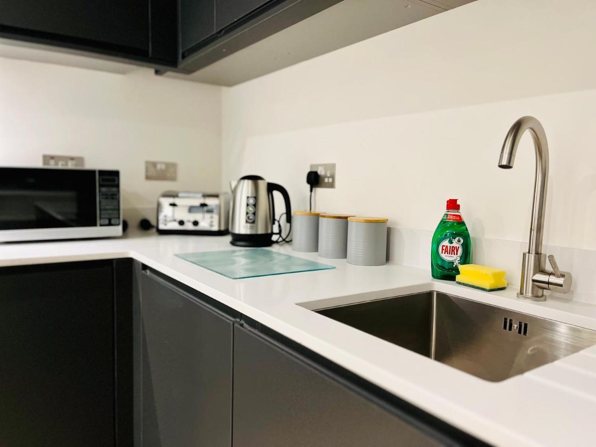 Fabulous One Bedroom Apartment Near Old Trafford Stadium مانشستر المظهر الخارجي الصورة