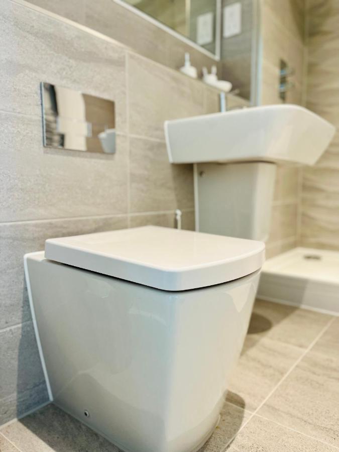 Fabulous One Bedroom Apartment Near Old Trafford Stadium مانشستر المظهر الخارجي الصورة